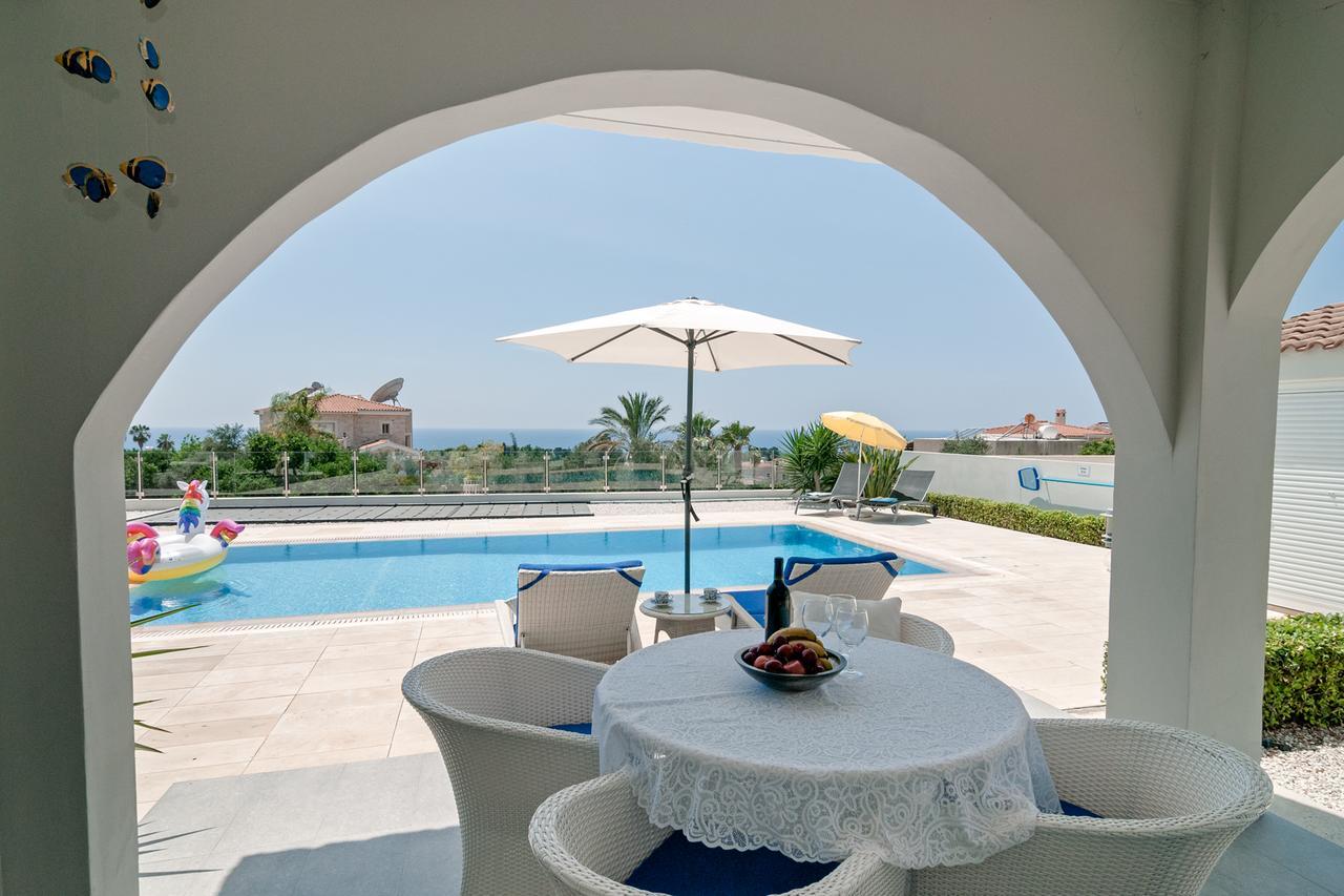 Villa Verdi: Luxury Villa With Private Pool Peyia Exterior photo