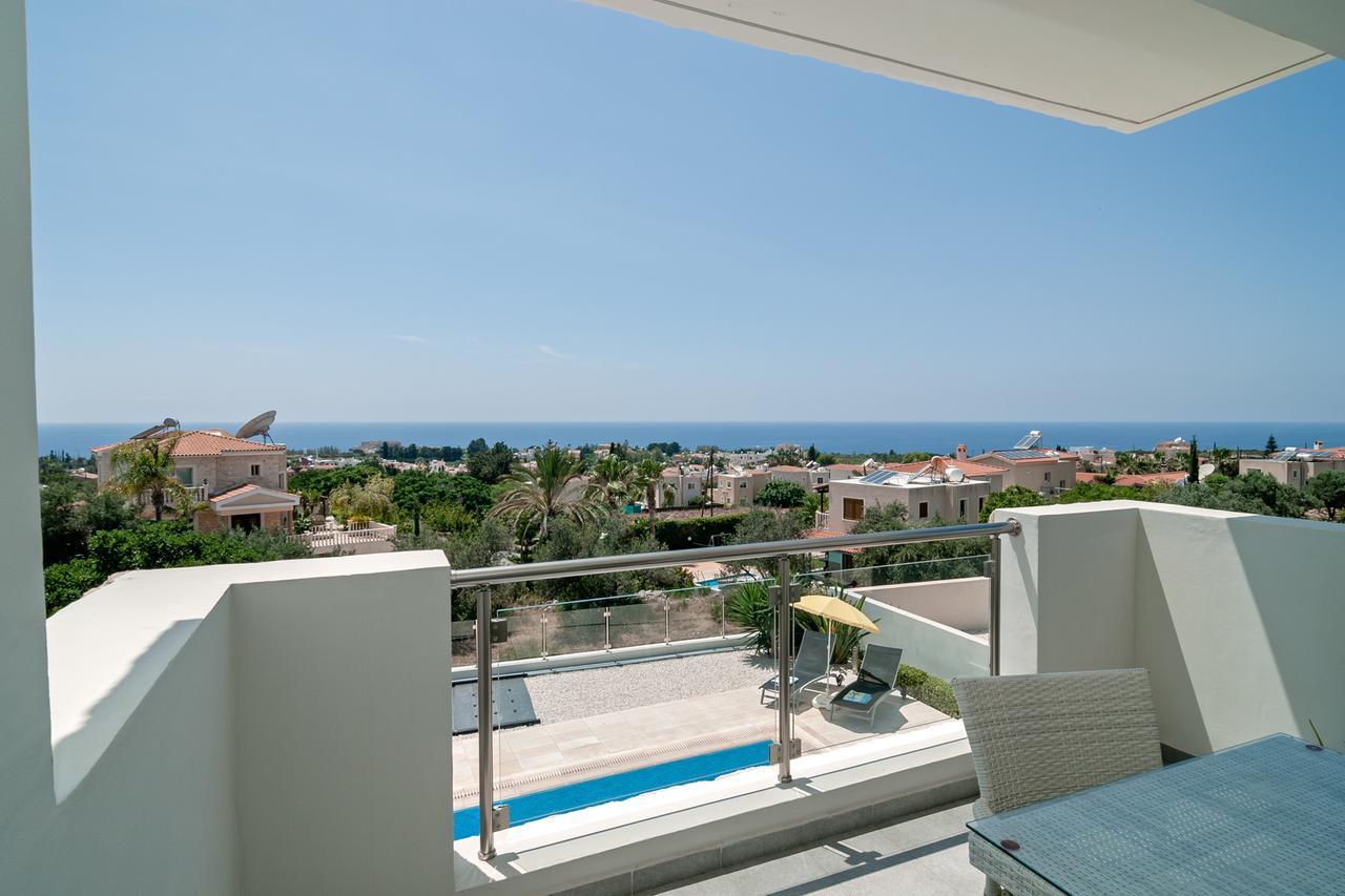 Villa Verdi: Luxury Villa With Private Pool Peyia Exterior photo