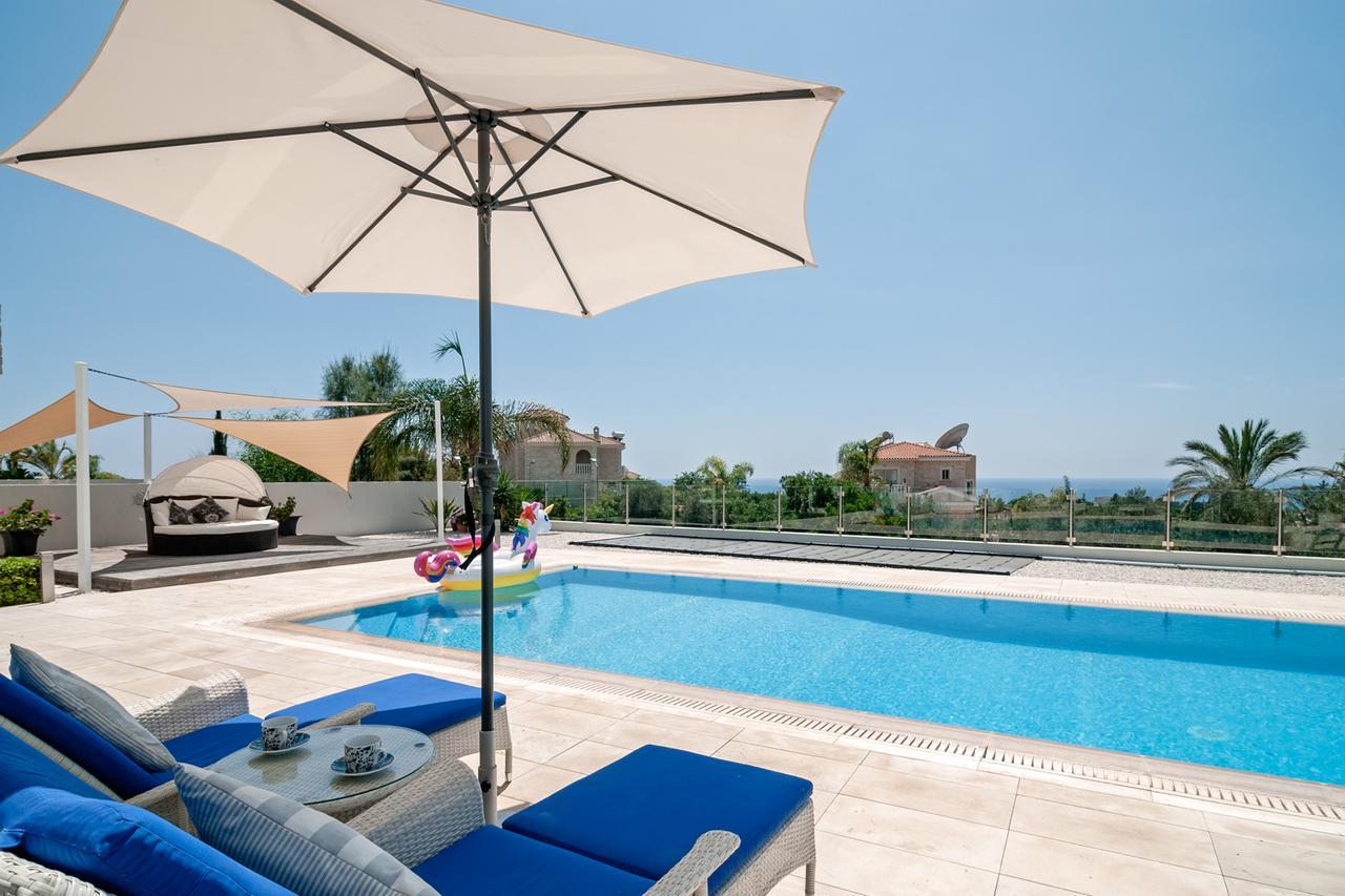 Villa Verdi: Luxury Villa With Private Pool Peyia Exterior photo