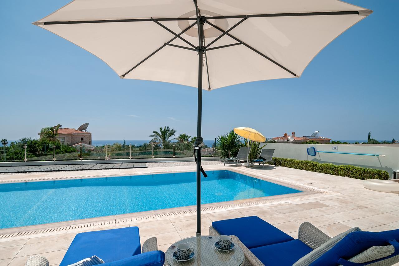 Villa Verdi: Luxury Villa With Private Pool Peyia Exterior photo