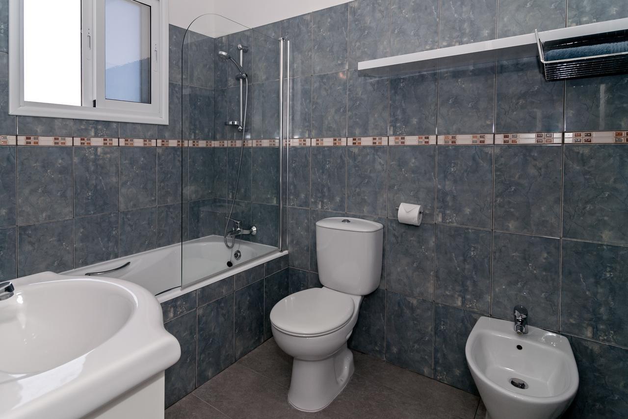 Villa Verdi: Luxury Villa With Private Pool Peyia Exterior photo