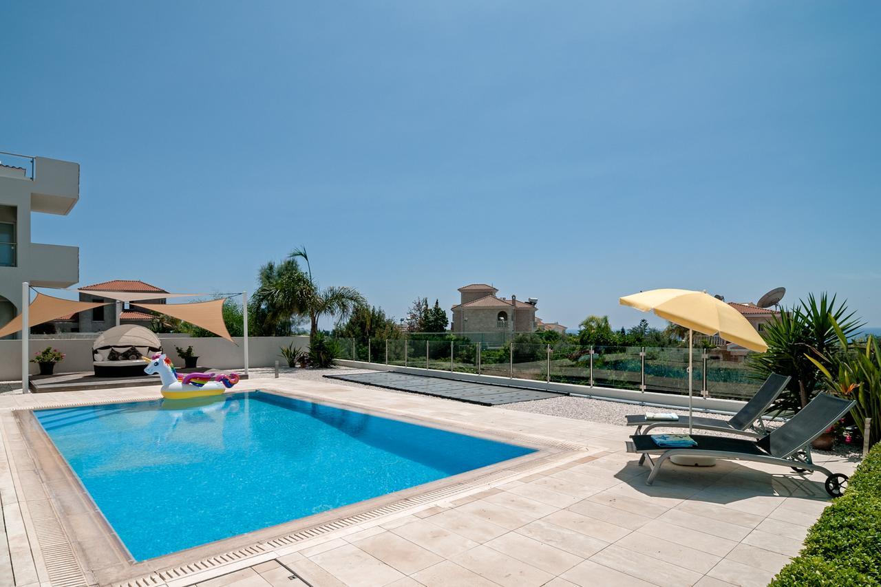 Villa Verdi: Luxury Villa With Private Pool Peyia Exterior photo