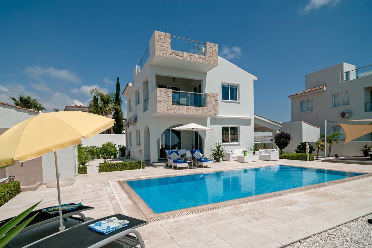 Villa Verdi: Luxury Villa With Private Pool Peyia Exterior photo