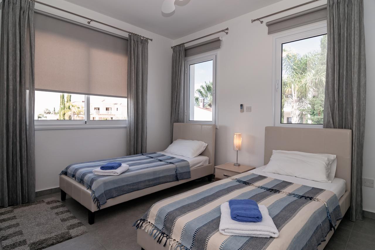 Villa Verdi: Luxury Villa With Private Pool Peyia Exterior photo